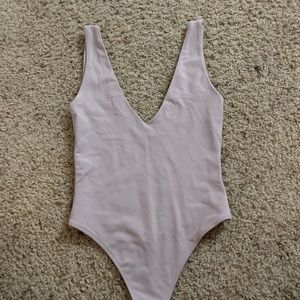 Aritzia babaton bodysuit
